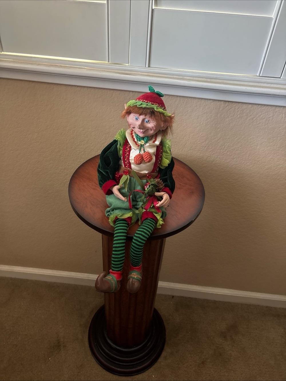 Windward sitting Christmas Holiday Elf